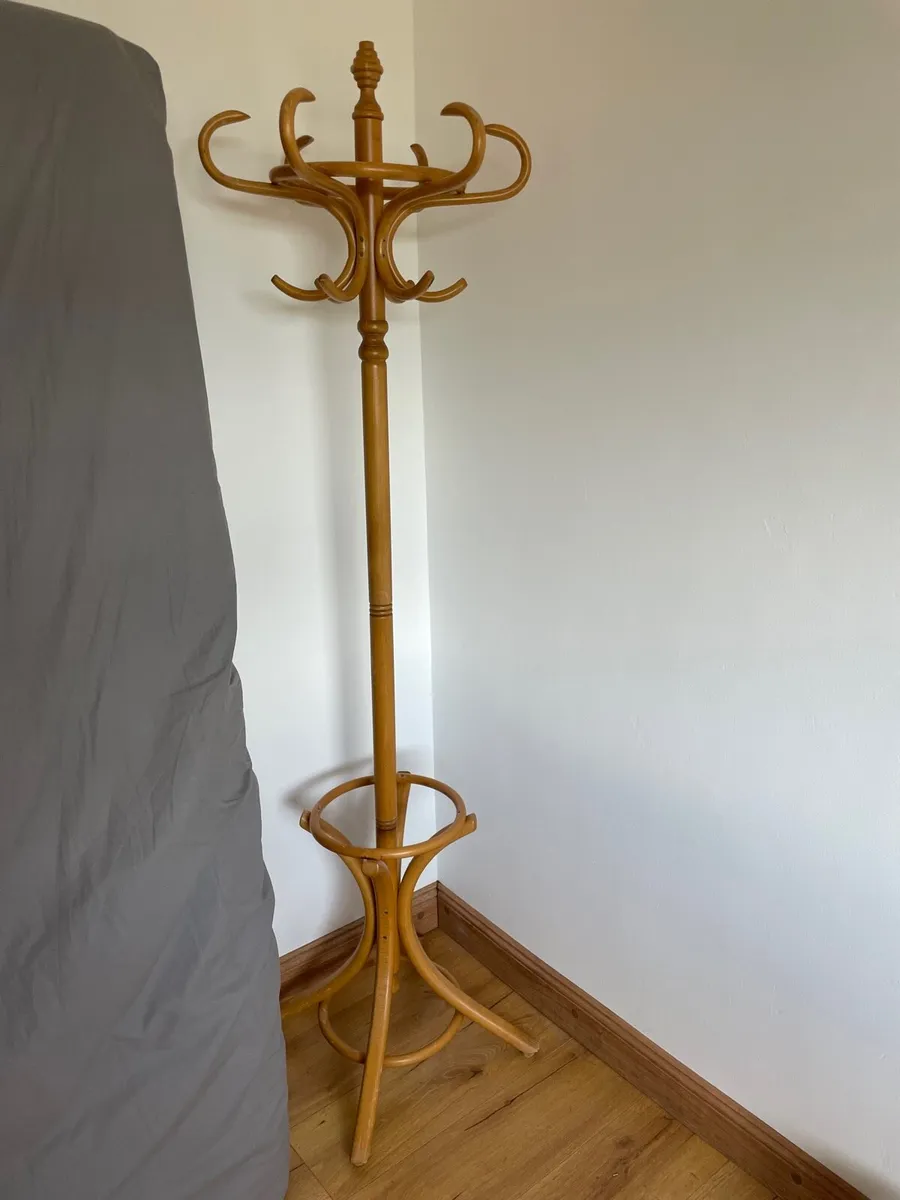 Oak free standing coat hanger/ rack - Image 1