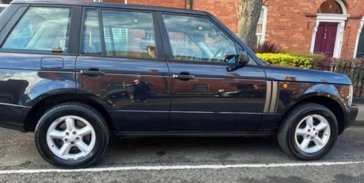 Land Rover Range Rover 2004 - Image 3