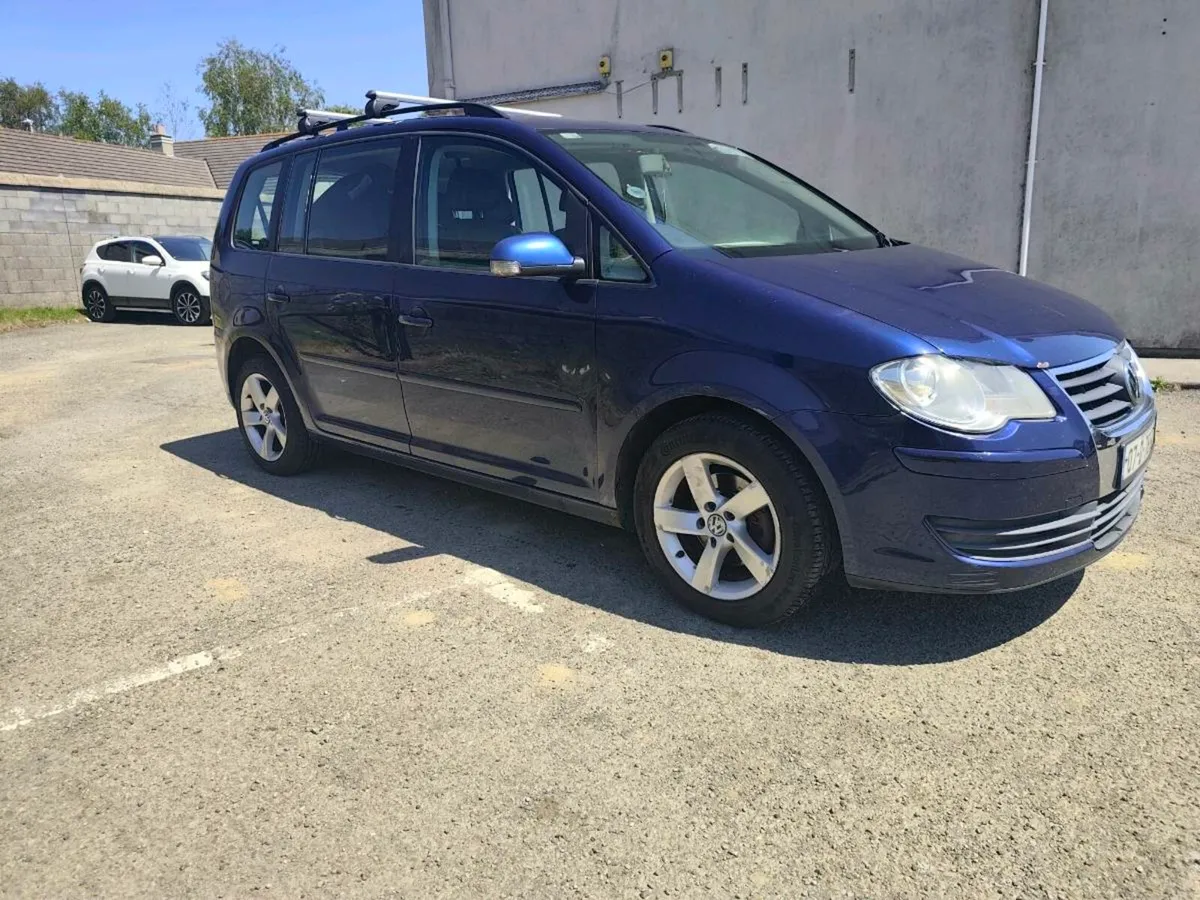 VW touran automatic - Image 2