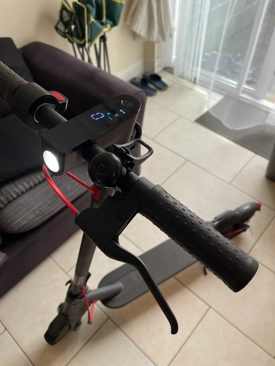 Xiaomi M365 Pro E-Scooter - Image 1