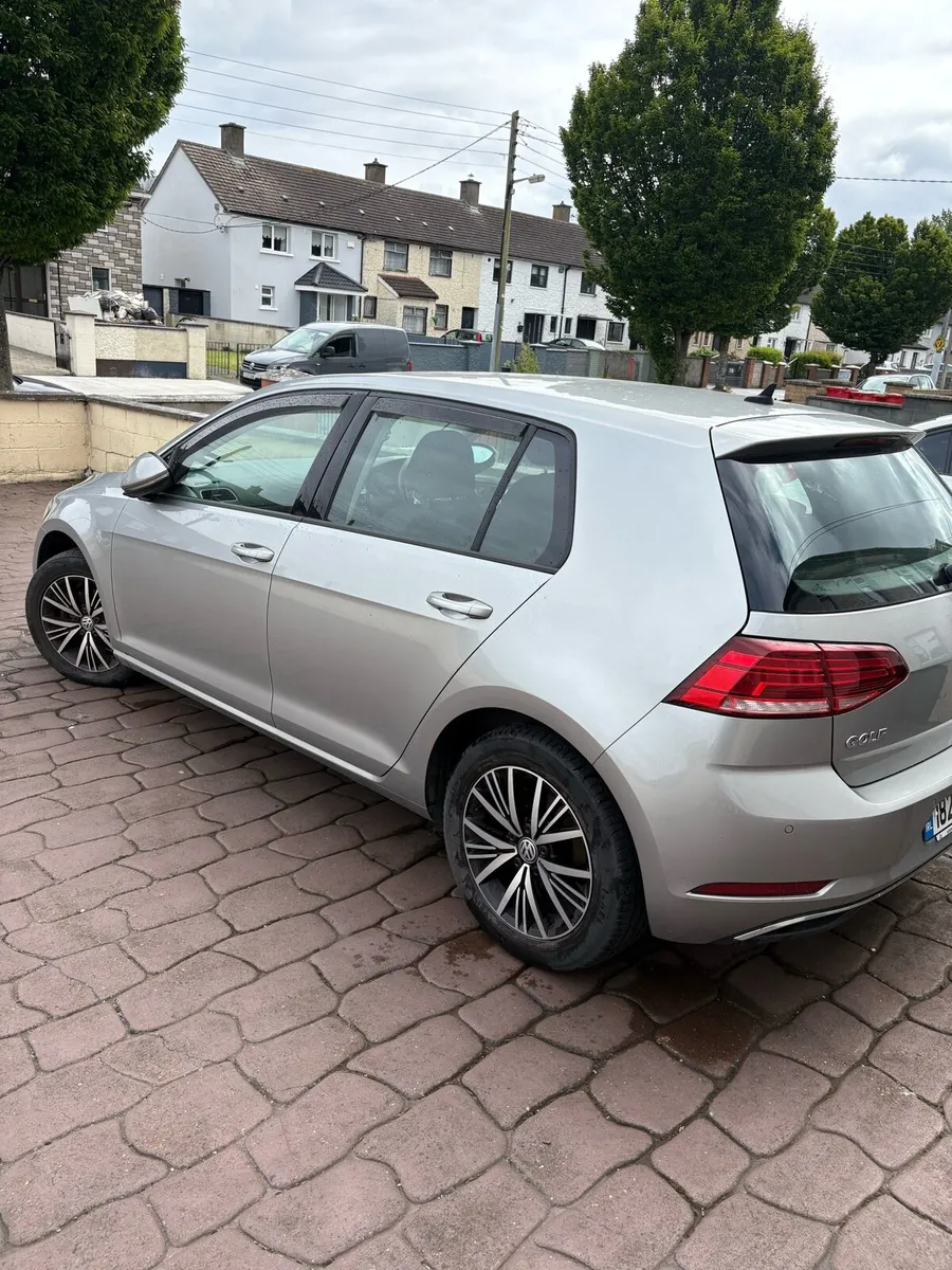 Volkswagen Golf - Image 2