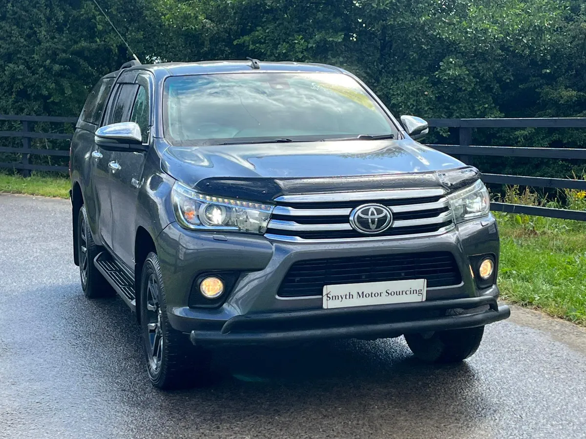 191 Toyota Hilux Invincible Spotless***** - Image 4
