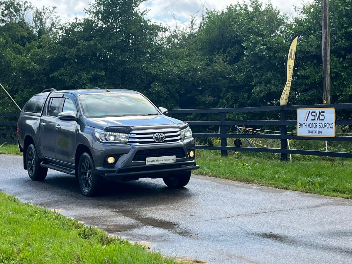 191 Toyota Hilux Invincible 2.4D4D Spotless***** - Image 1