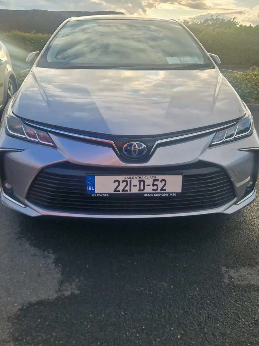 2022 Toyota Corolla Luna Sport Hybrid - Image 2