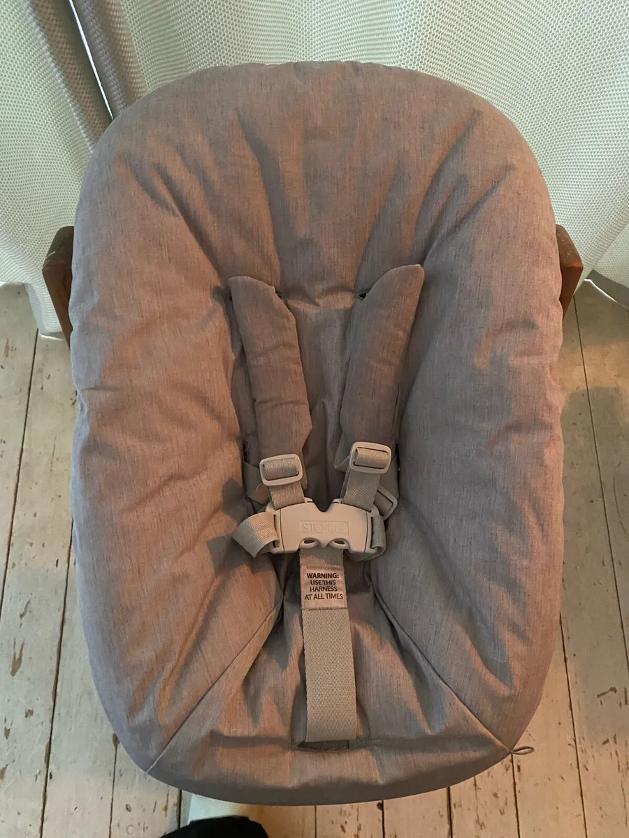 Stokke Tripp trapp newborn baby seat - Image 1