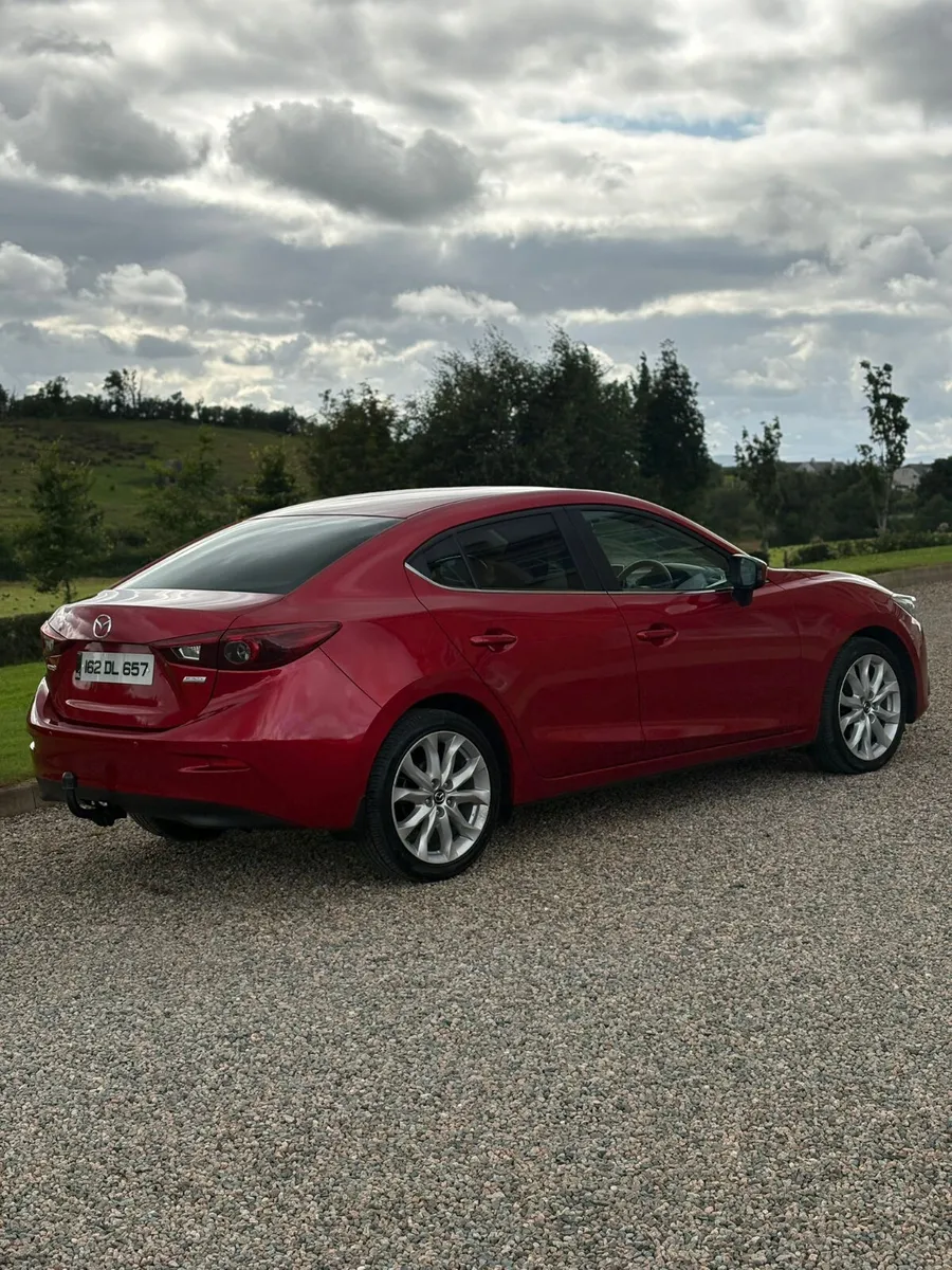 162 Mazda 3 2.2D Executive SE - Image 2