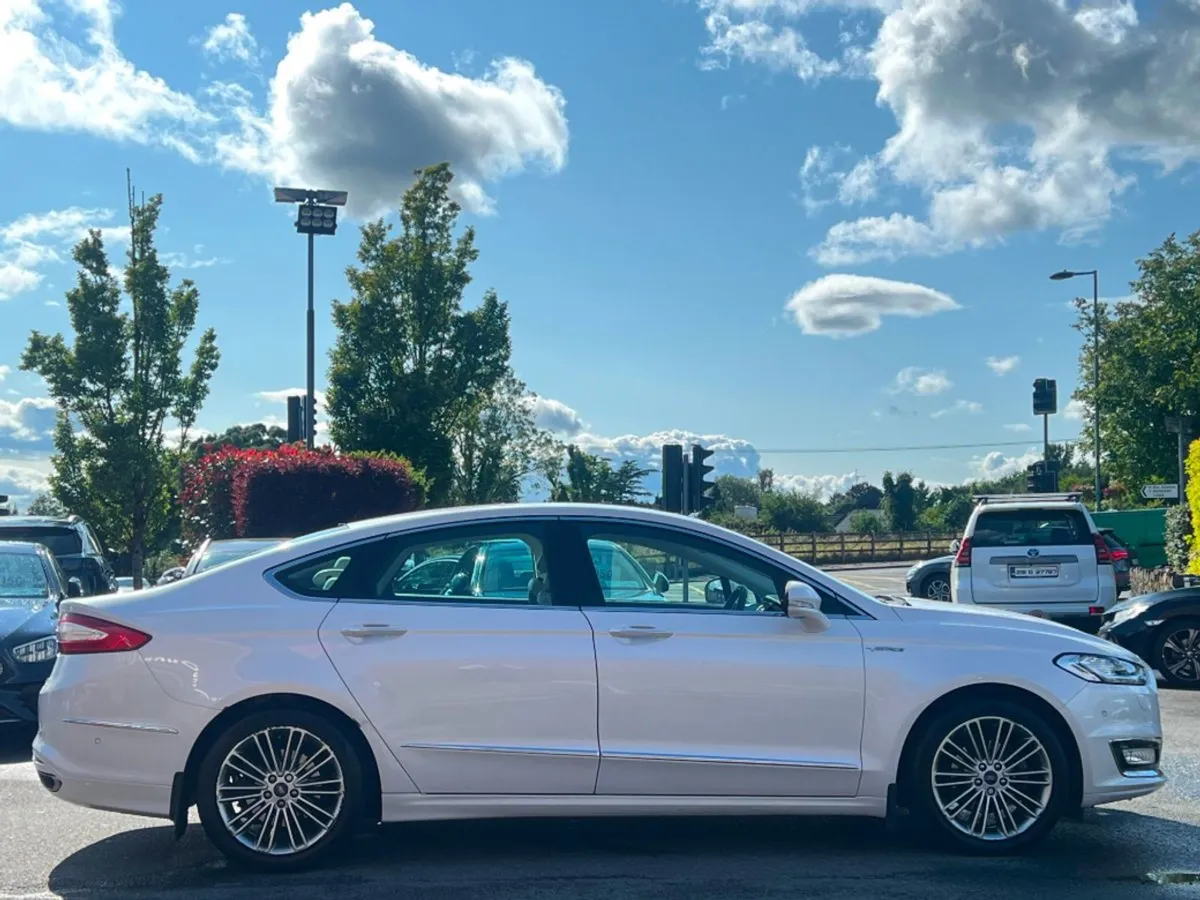 Ford Mondeo 2.0 Hybrid 187PS Auto  huge Spec - Image 4