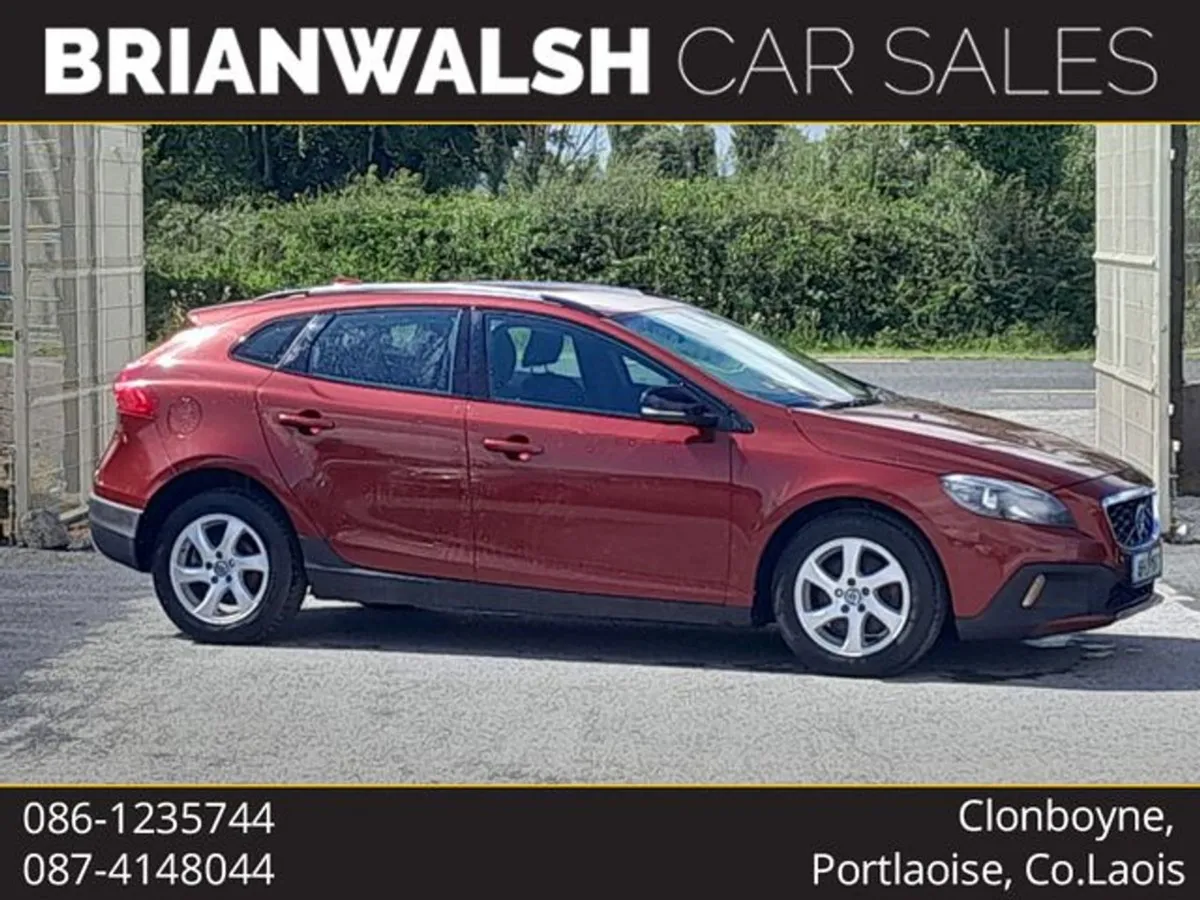 Volvo V40 1.6 D2 SE Cross Country 11 115 5DR 40 S - Image 1