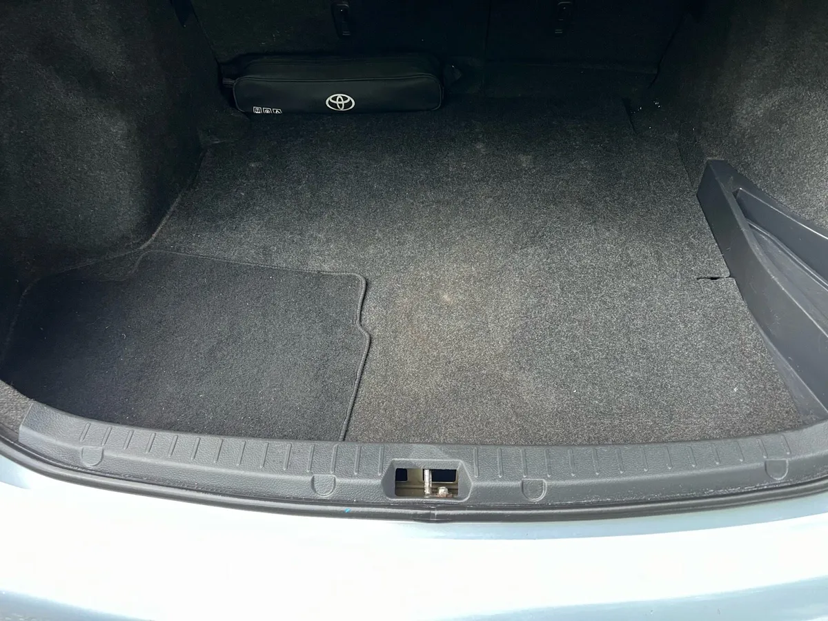 Toyota Corolla 2008 petrol NCT 3/26 TAX 9/25 - Image 3