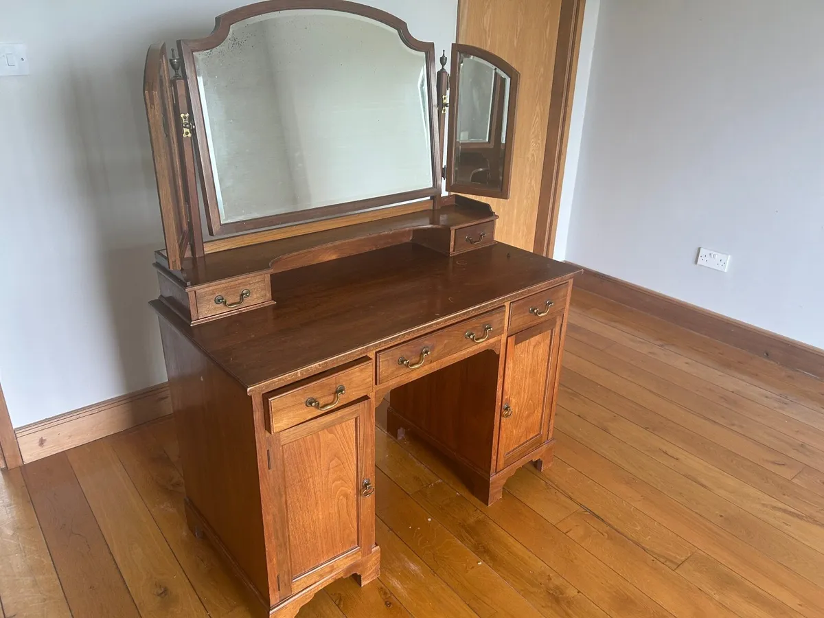 Dressing Table - Image 1