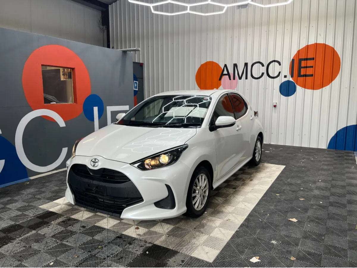 Toyota Yaris YARIS AUTOMATIC 1.0 PETROL / 25k KMs - Image 3