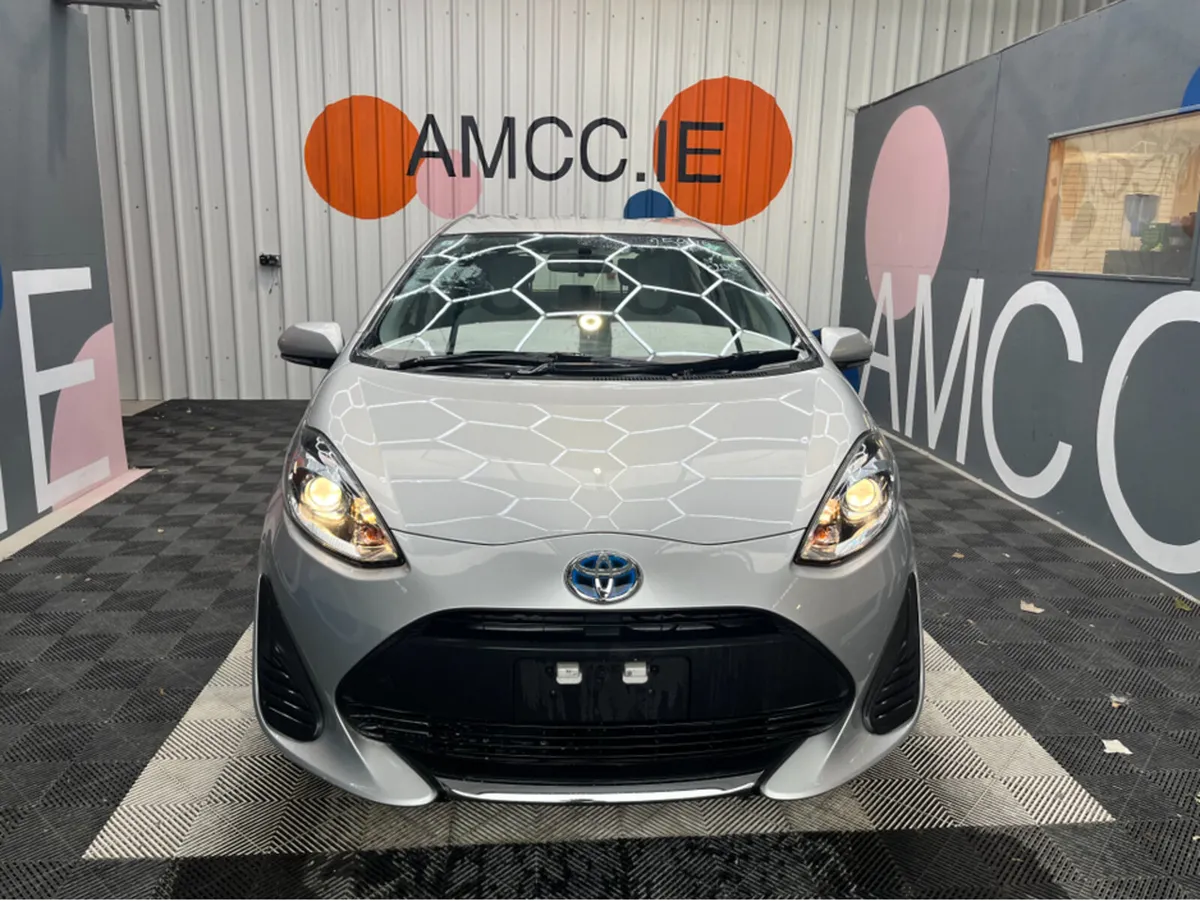 Toyota Aqua 1.5 HYBRID / 84k KMs / REVERSE CAMERA - Image 2