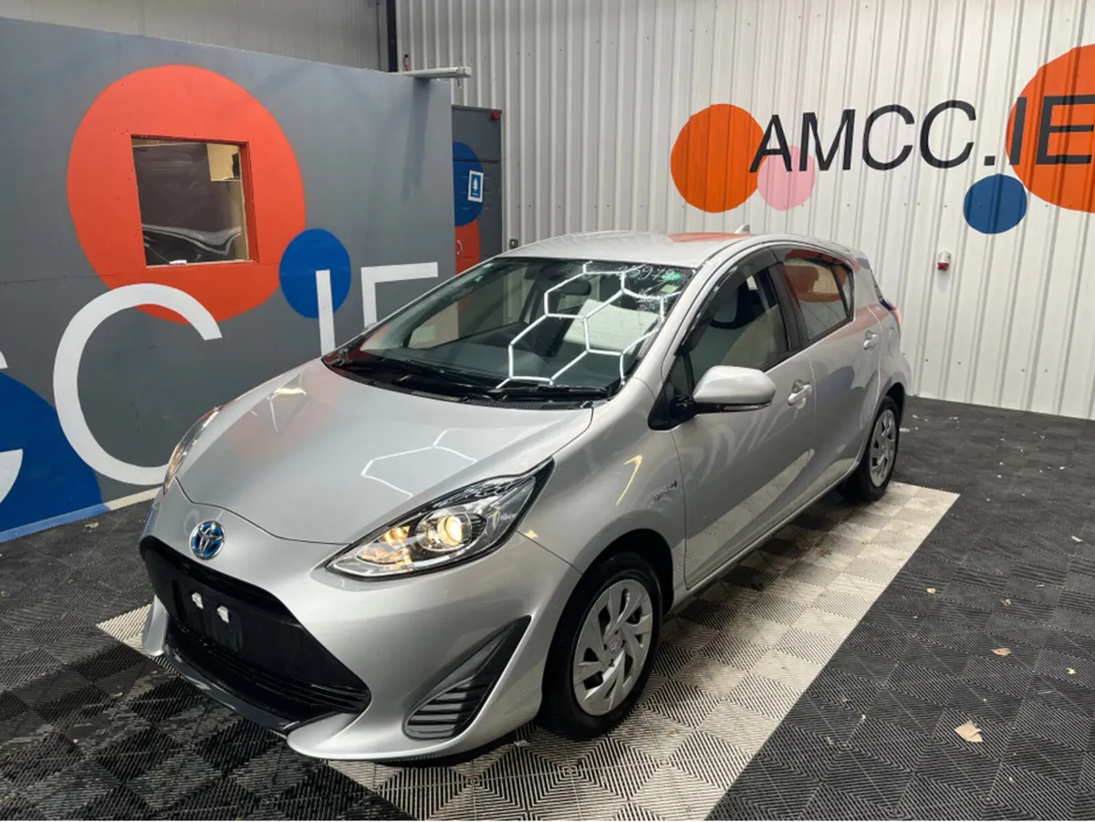 Toyota Aqua 1.5 HYBRID / 84k KMs / REVERSE CAMERA - Image 3