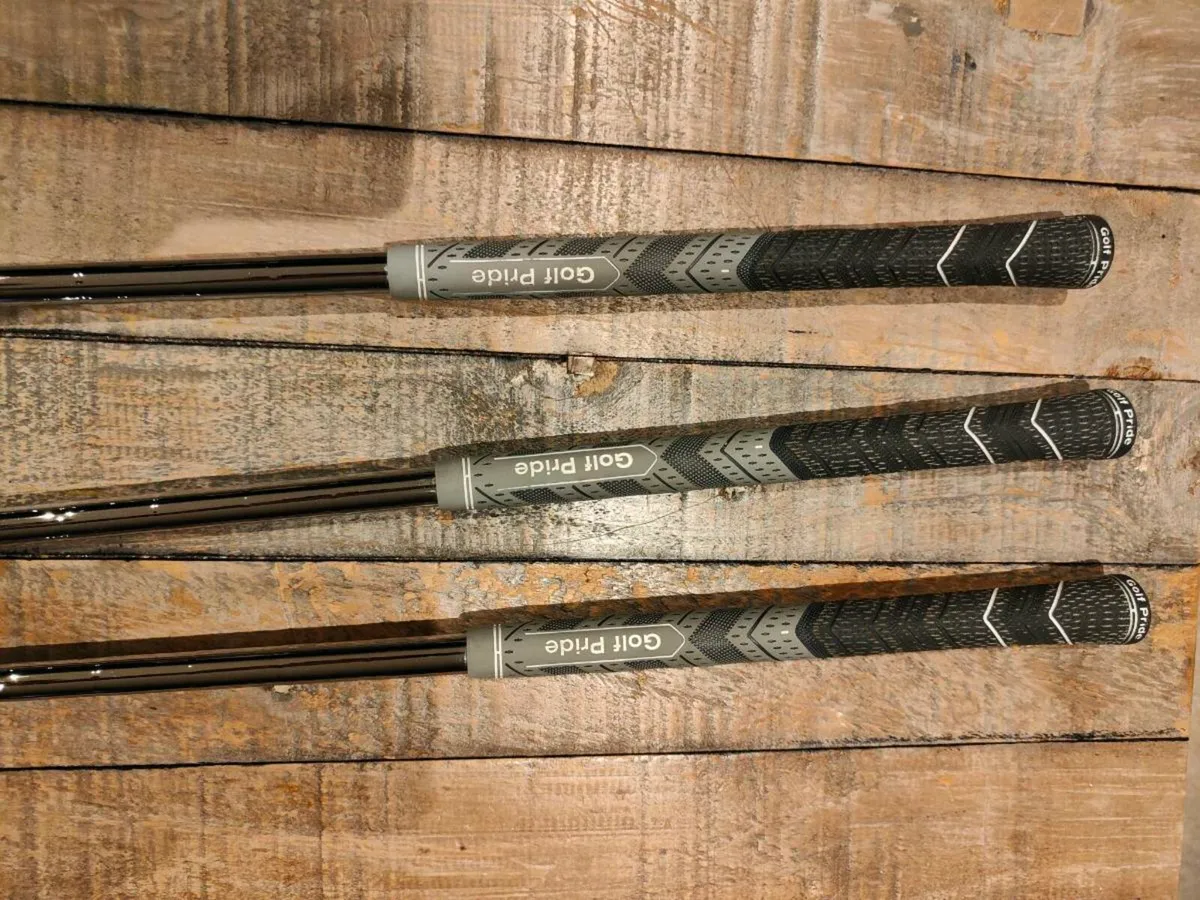 Mizuno jpx Hot Metal irons - Image 4