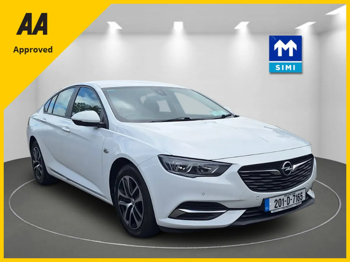 Opel Insignia GRAND SPORT SC 1.6 110PS//1 OWNER// - Image 1