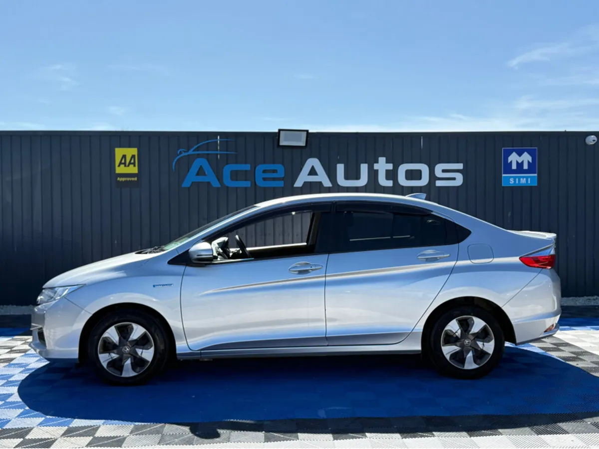 Honda Grace 1.5 PETROL HYBRID - AUTO - 12M WARRANT - Image 4
