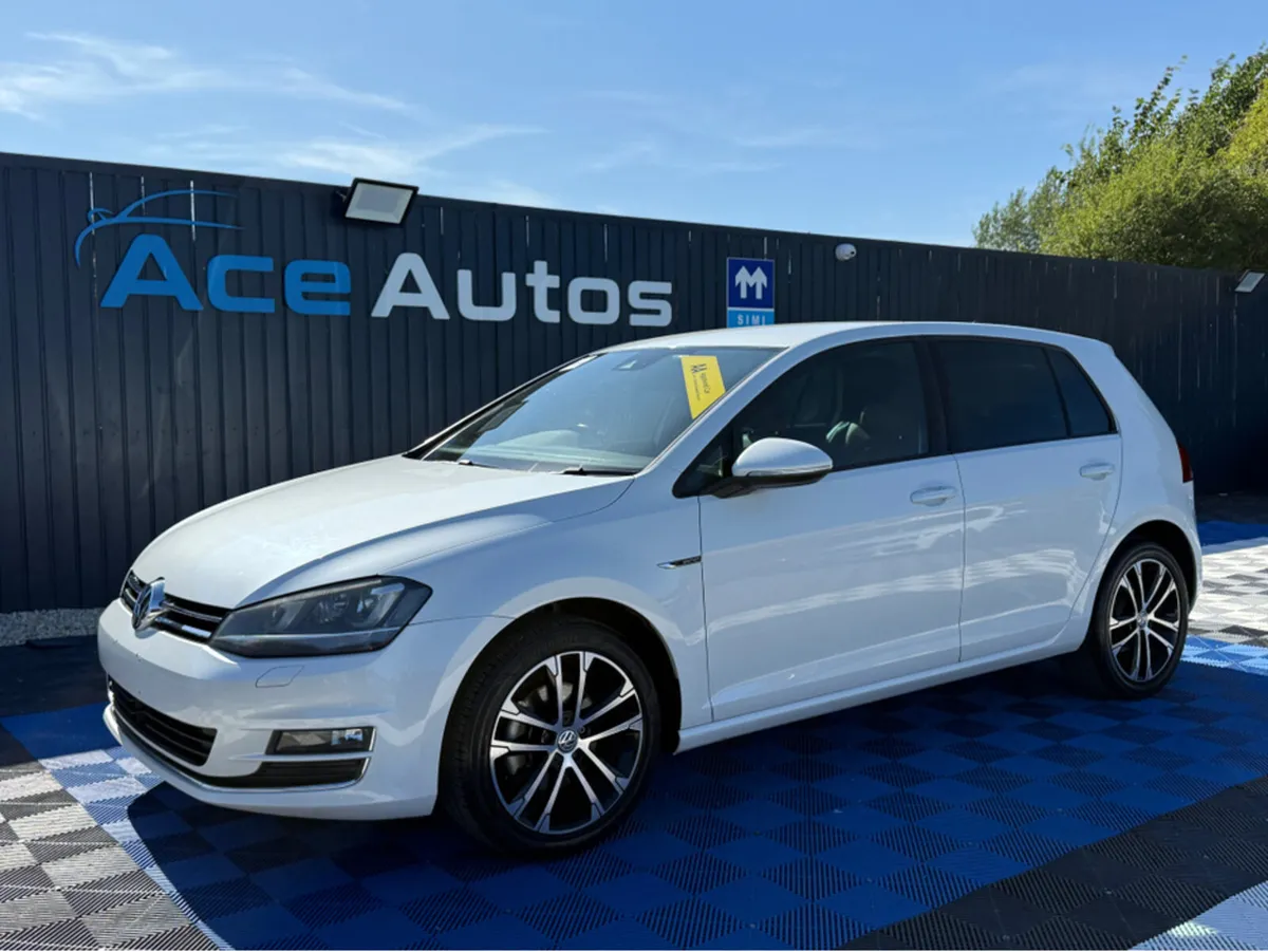 Volkswagen Golf HIGHLINE - 1.4 PETROL - AUTO - 12M - Image 4