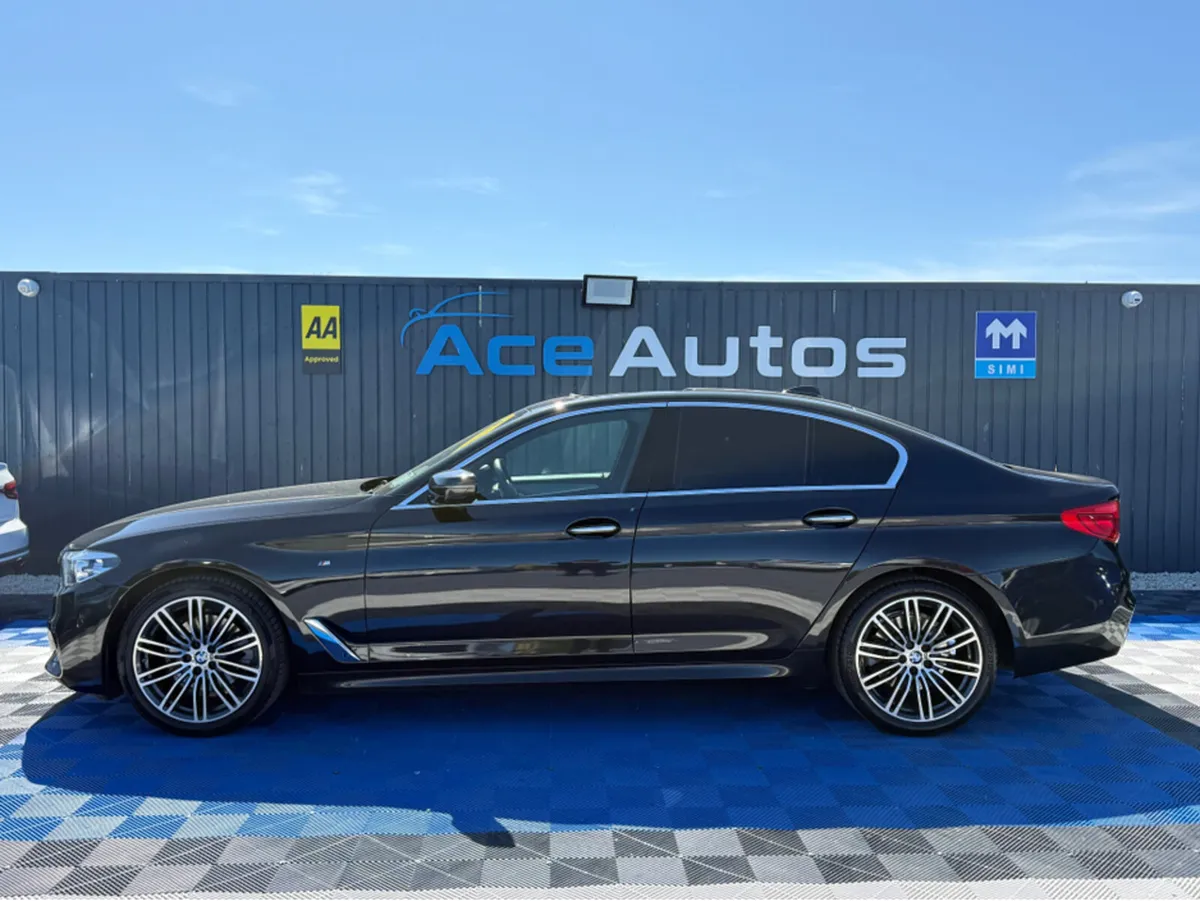 BMW 5-Series M-SPORT - SUNROOF - 2.0 DIESEL - AUTO - Image 4