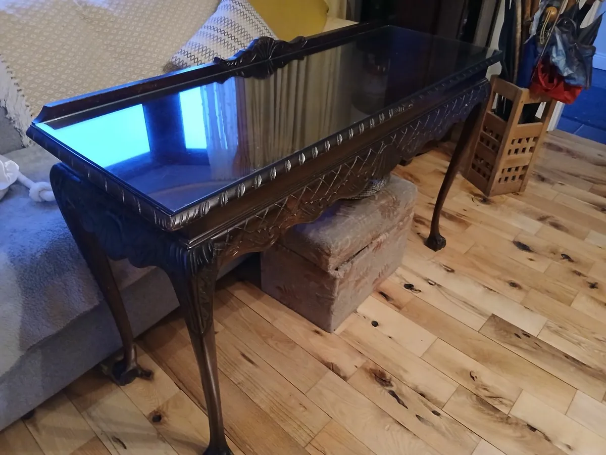 Hall table with protective glass top - Image 2