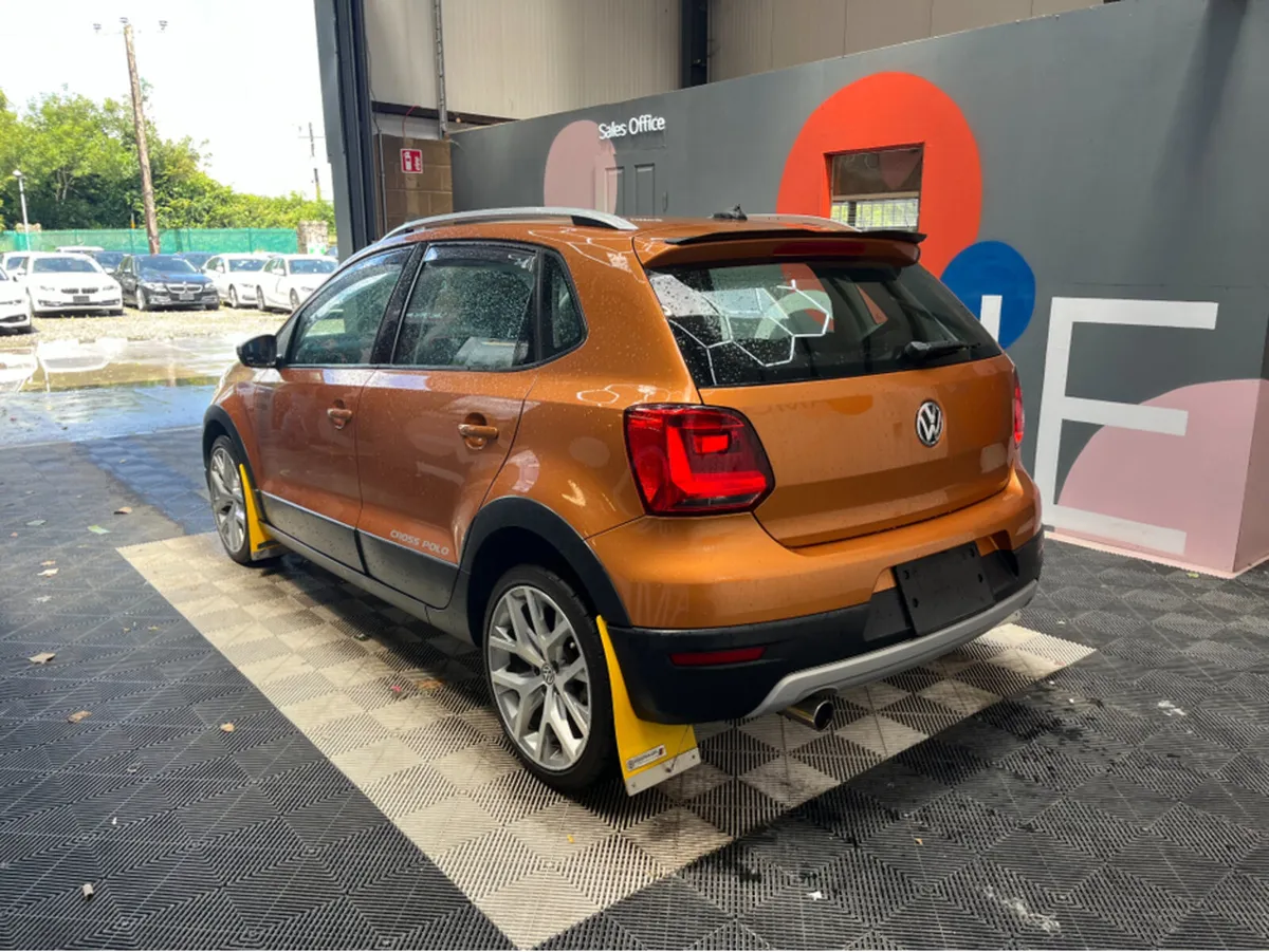 Volkswagen Polo 1.2 POLO CROSS / 78k KMs / REVERSE - Image 4