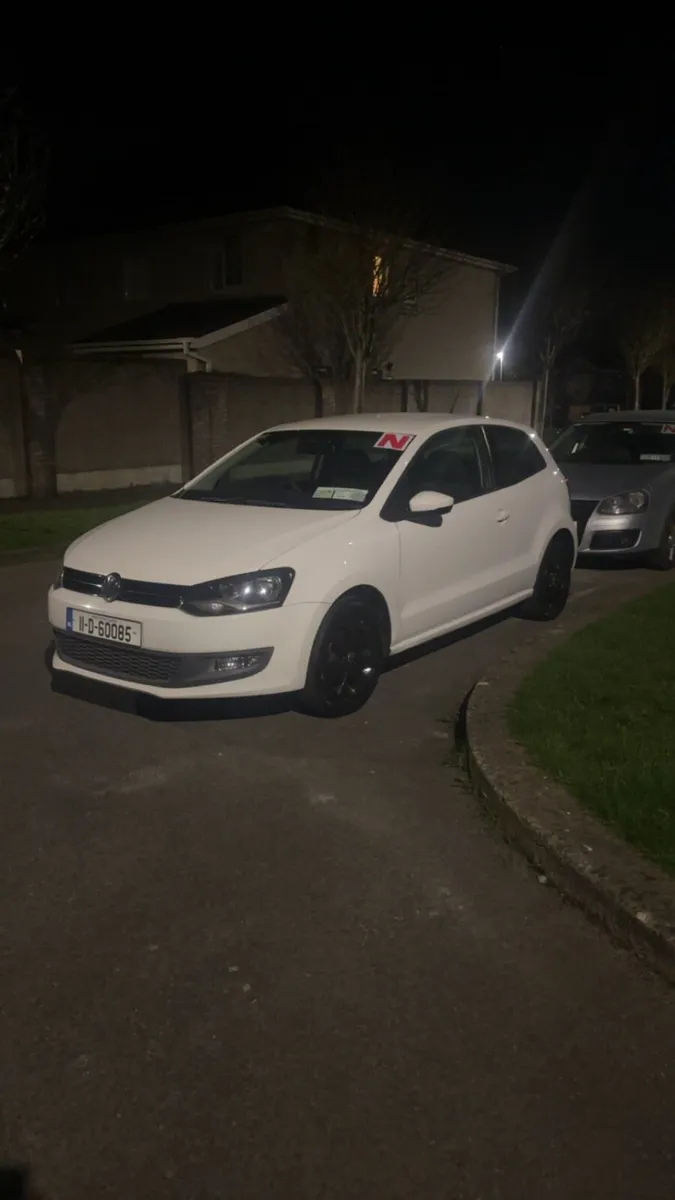 2011 Volkswagen Polo WHITE - Image 4