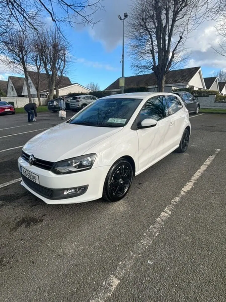 2011 Volkswagen Polo WHITE - Image 1