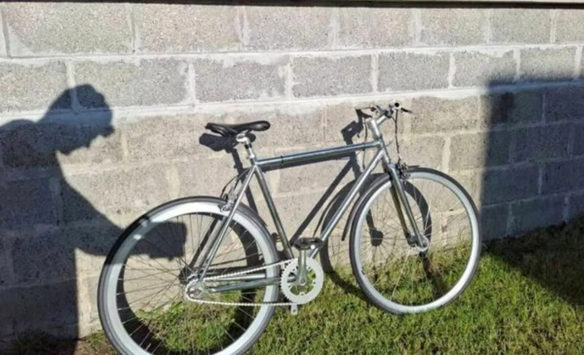 Rare old race bike - Image 1