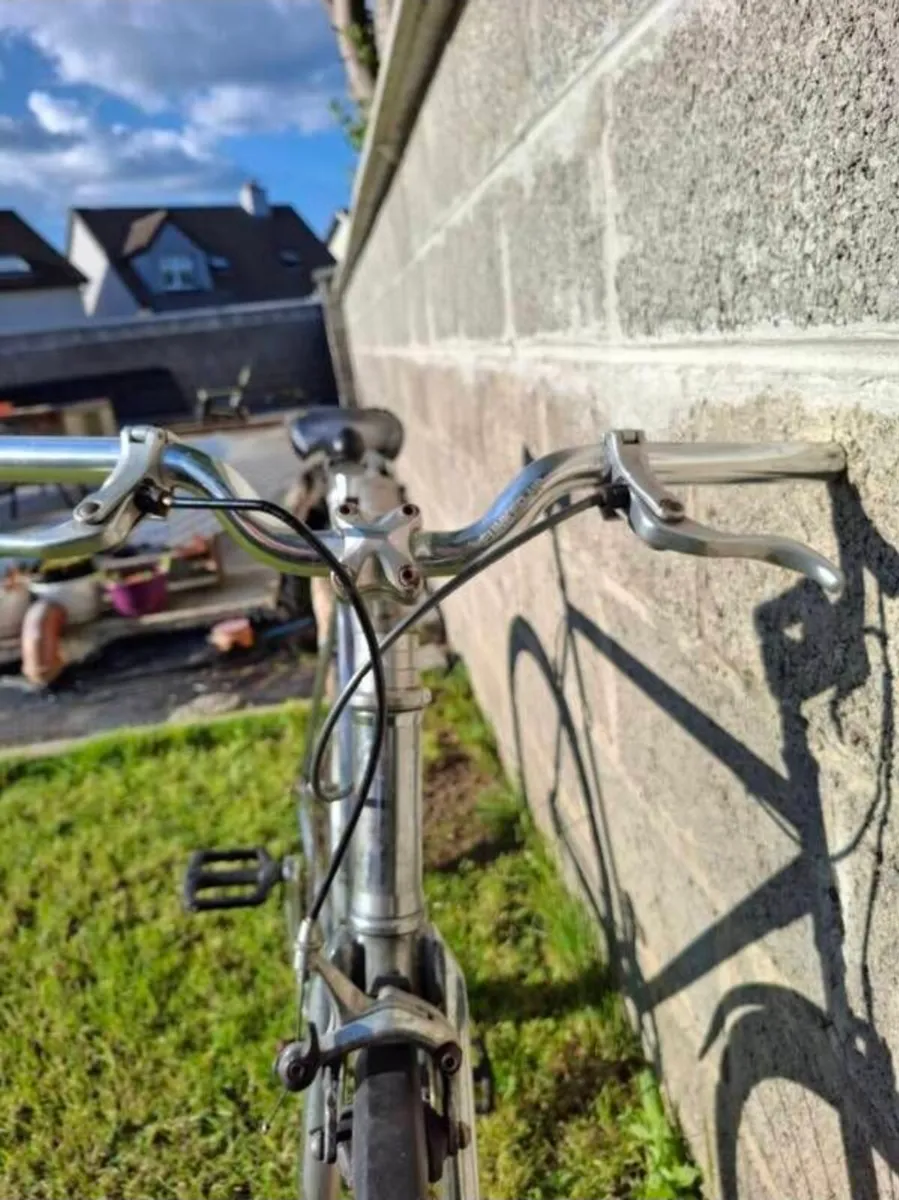 Rare old race bike - Image 2