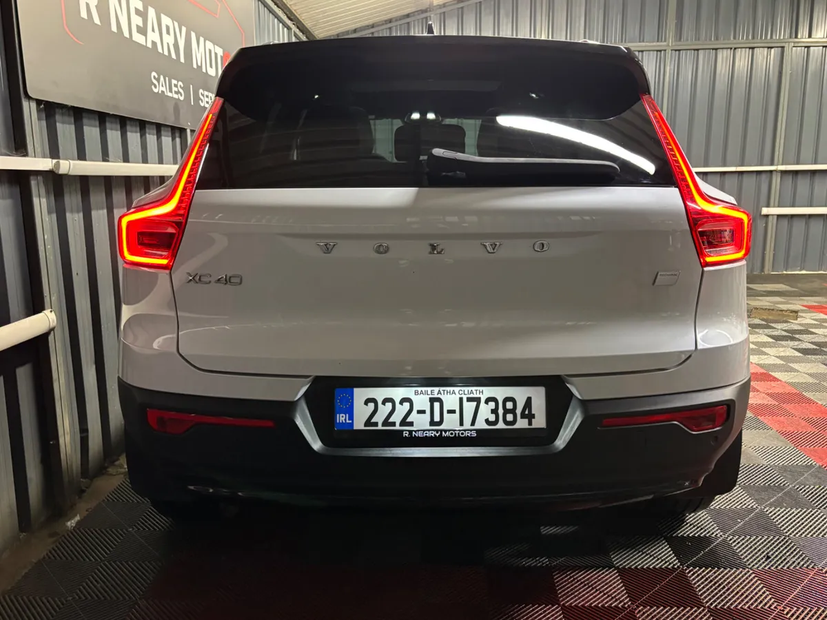 2022 222 Volvo XC40 Automatic ultimate - Image 2