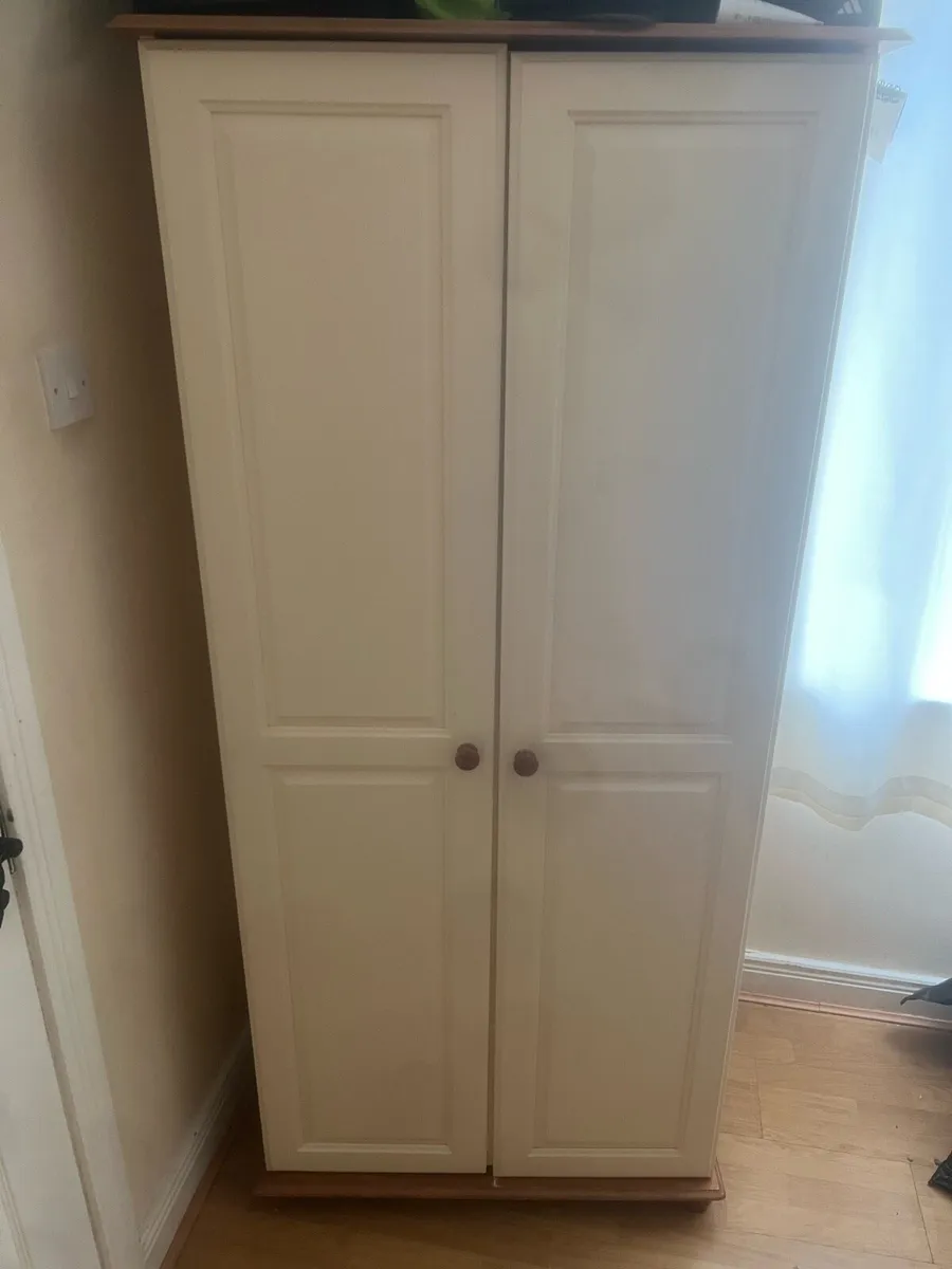 Wardrobe set - Image 1