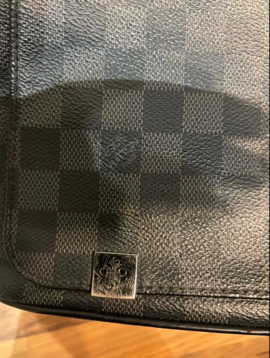 Louis Vuitton Manbag - Image 3