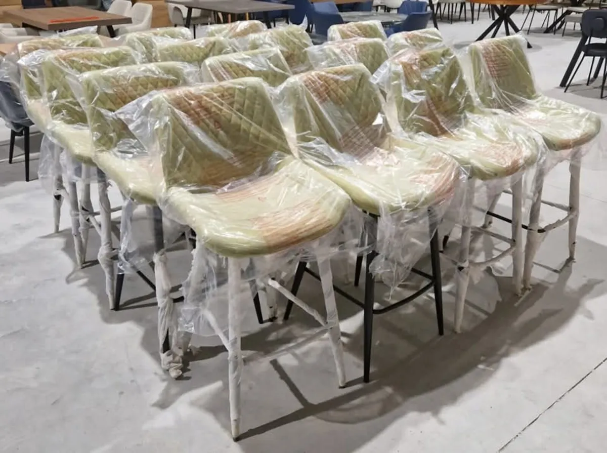 Isbella stools
