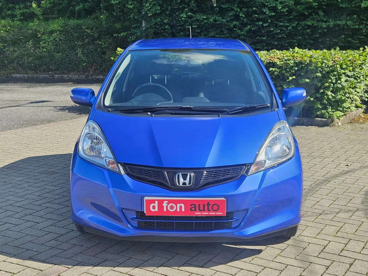 Honda Jazz PETROL MANUAL  * HIGH SPEC * NEW NCT *S - Image 2