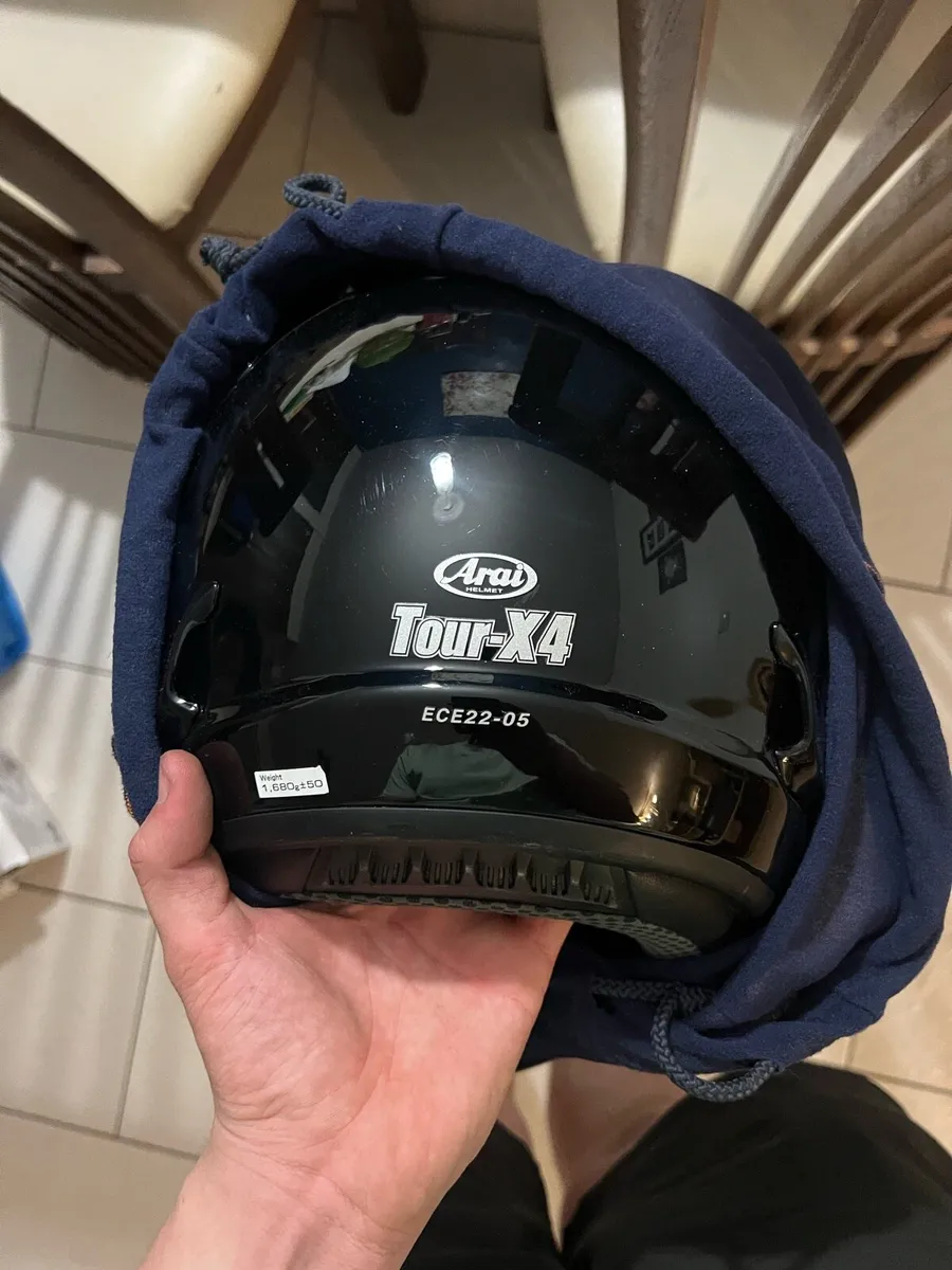 Arai tour x4 motorbike helmet - Image 4