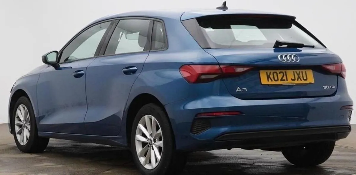 Audi A3 2.0 TDI 30 Technik Sportback 5dr Diesel M - Image 2