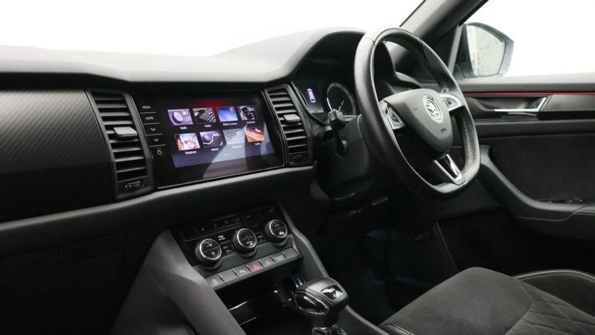 Skoda Kodiaq 2.0 TDI Sportline SUV 5dr Diesel DSG - Image 4