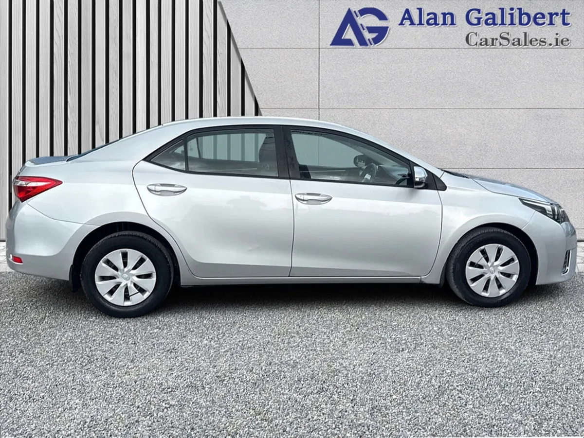 Toyota Corolla 1.4 DIESEL D-4D TERRA LOW MILEAGE € - Image 3