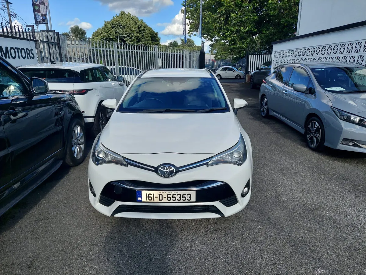 16 Toyota Avensis 2.0 Diesel - Image 2