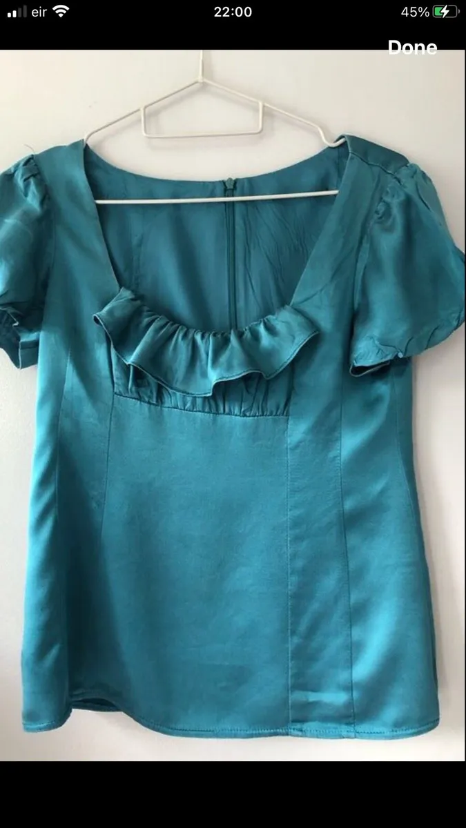 Ladies stunning top size 8 €5 - Image 2
