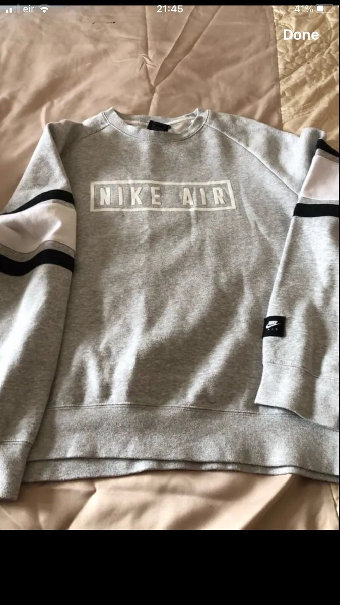 Mens Nike sweater size L €10 - Image 1