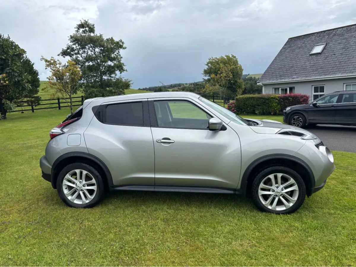 Nissan Juke 1.6 SV Premium CVT 18 4DR Auto - Image 4
