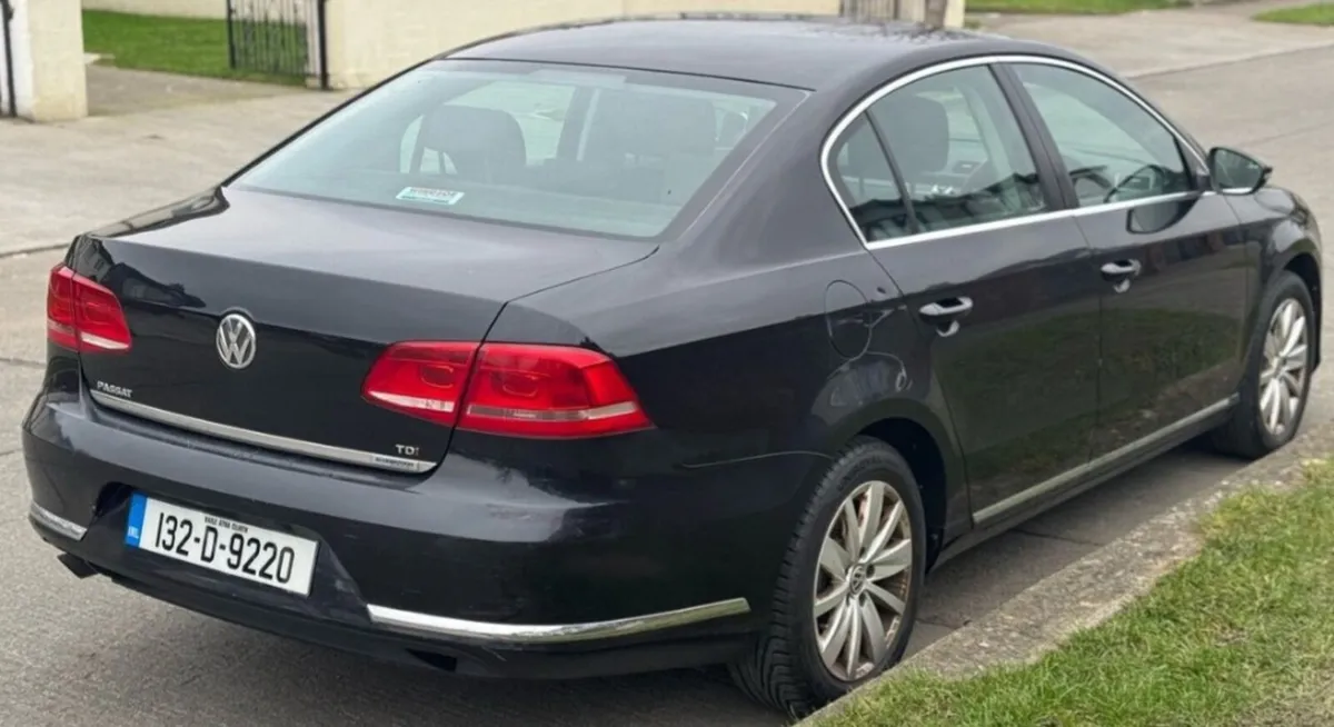 Volkswagen Passat - Image 3