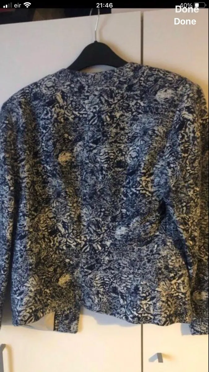 Ladies stunning blazer size 10 €10 - Image 2