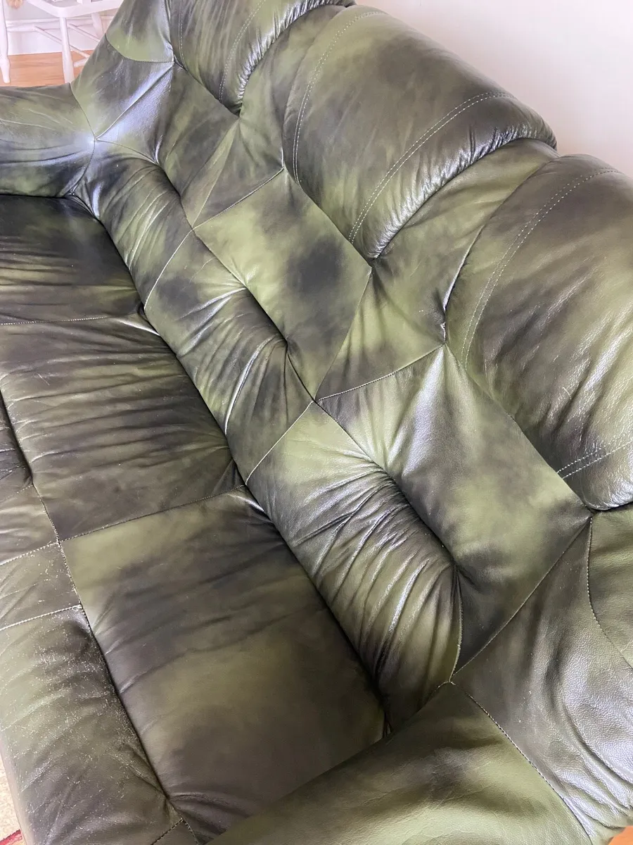 Couch with two armchairs. - Image 2