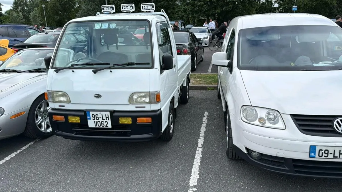 Subaru Sambar Supercharged 4WD - Image 1