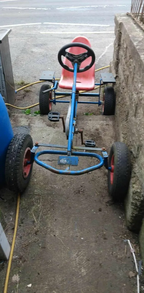 Go cart price too sell no offers 70e - Image 1