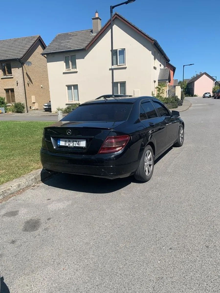 2011 Mercedes-benz C-class - Image 2