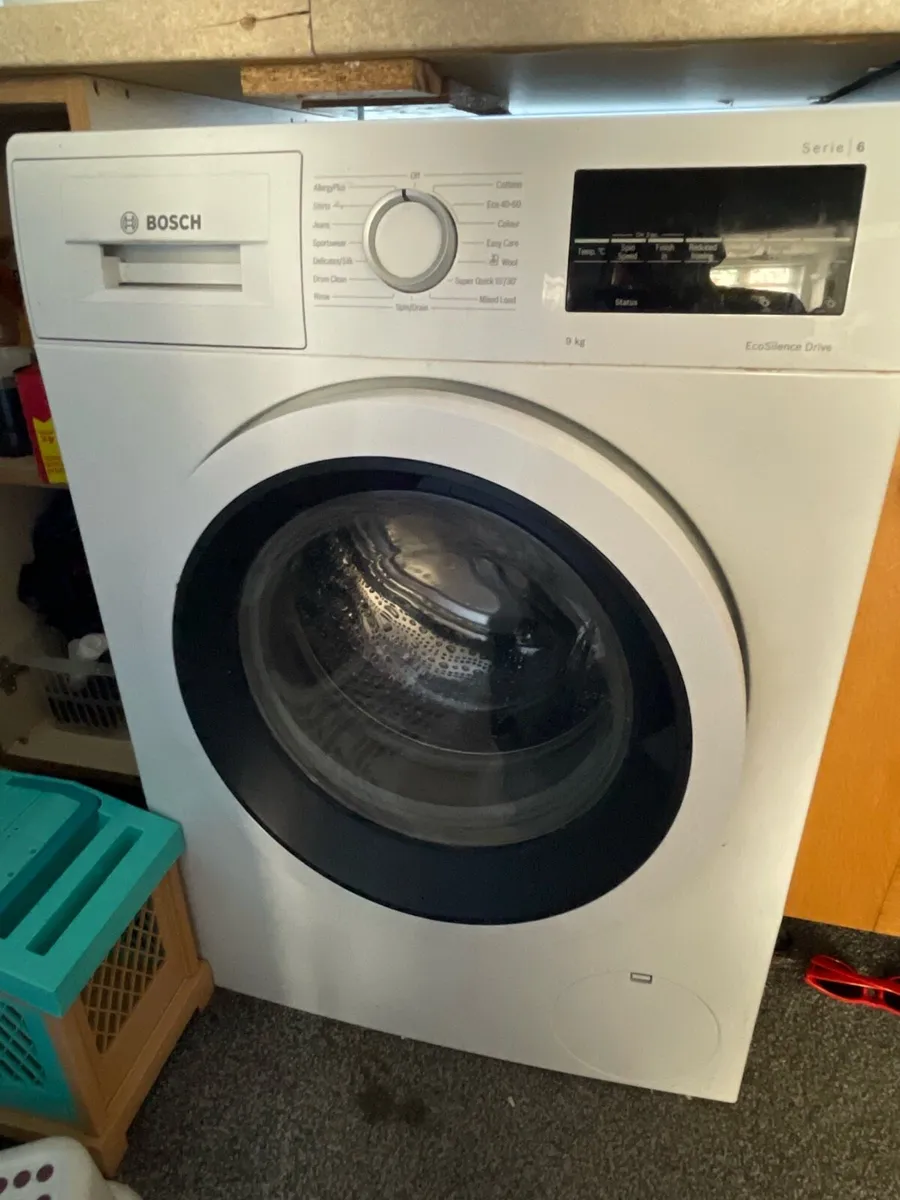 Bosch 9kg Series 6 Washing Machine - Image 1