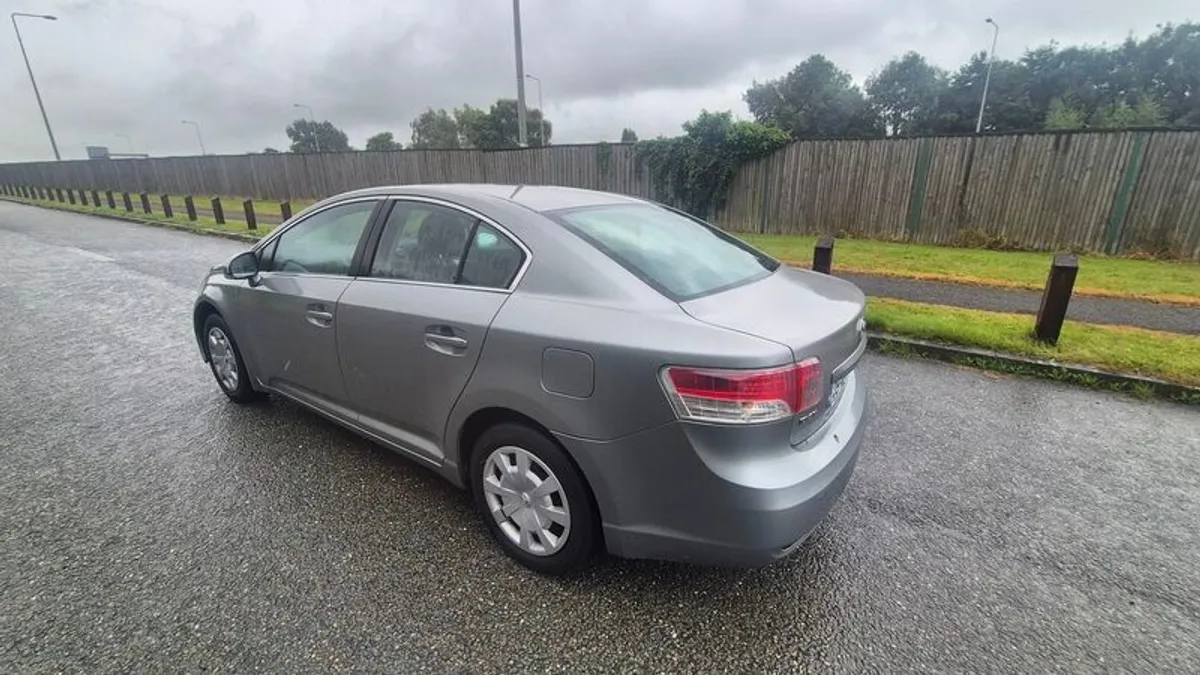 2009 Toyota Avensis - Image 4