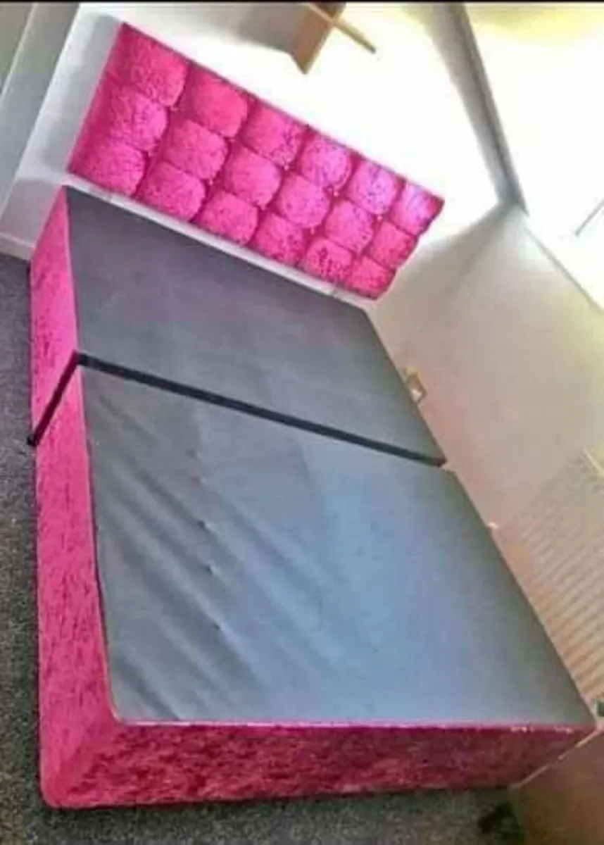 High-quality beds with or without mattress, all si - Image 1